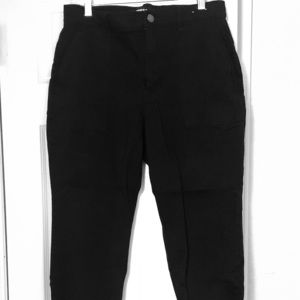 Black Cinched Capri pants